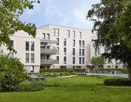 Parkquartier Außenansicht mit Grünflächen