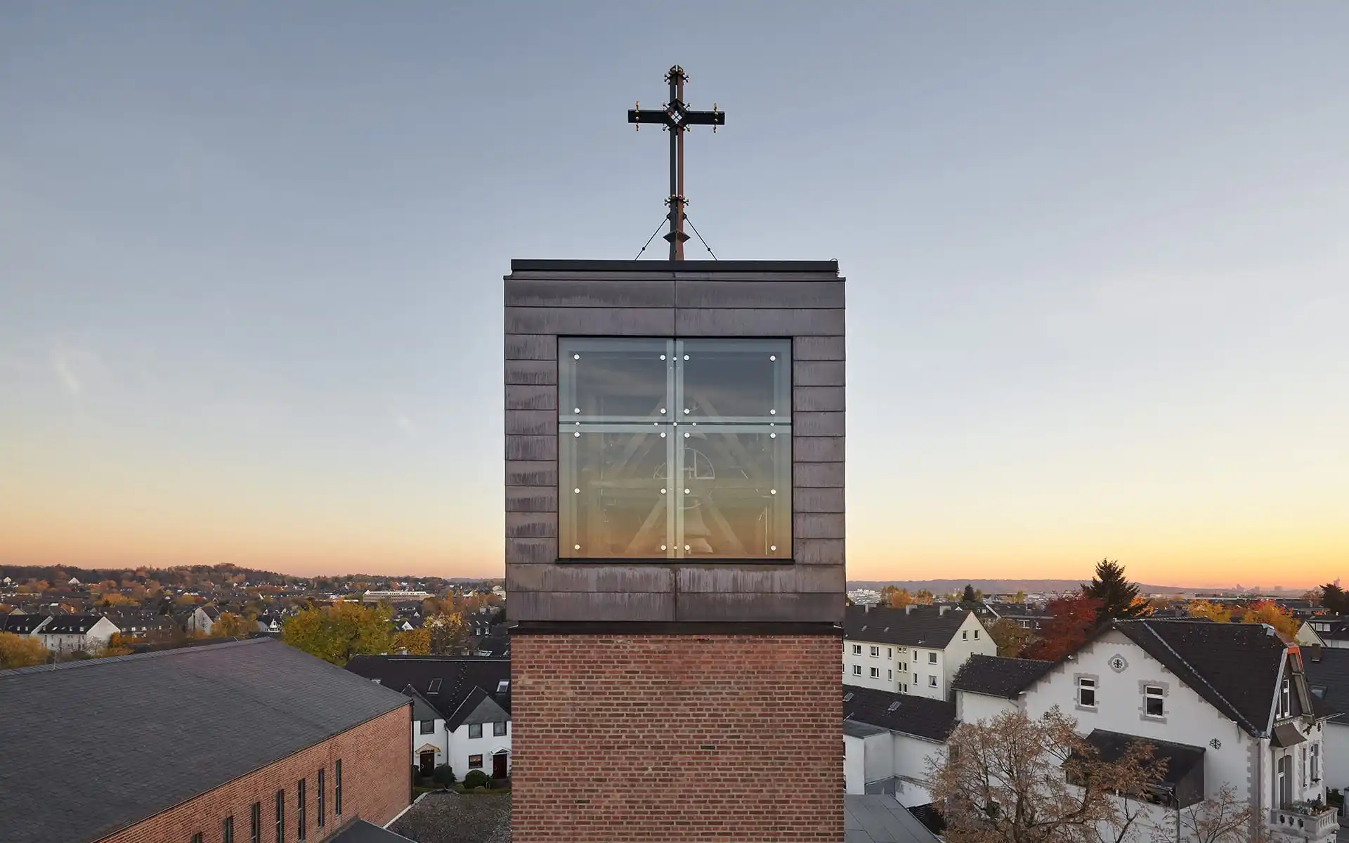 frontalsicht auf Glaswürfel