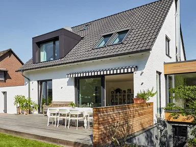 Haus mit Terrasse 