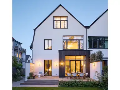 Ansicht hinten dunkel