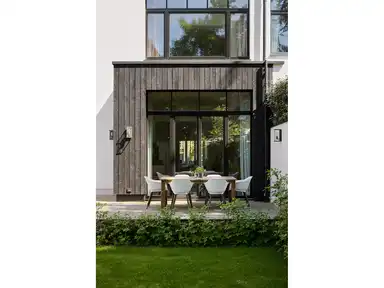 Außenbereich mit Terrasse